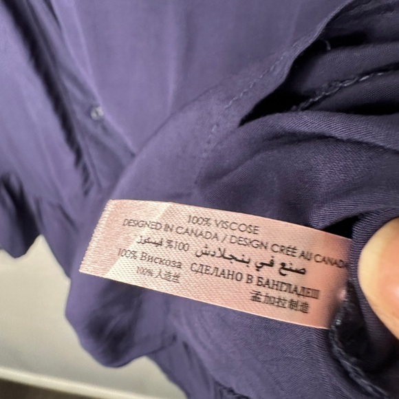 NEW! La Vie en Rose Blue Button Up Long Sleeve Ruffle Trim Top Size Medium - Picture 4 of 9